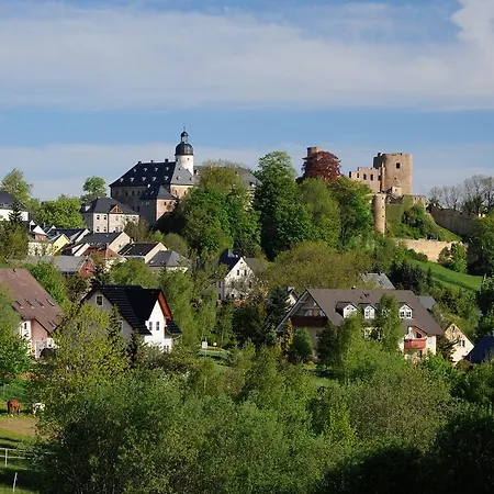 Am Rennberg 3*